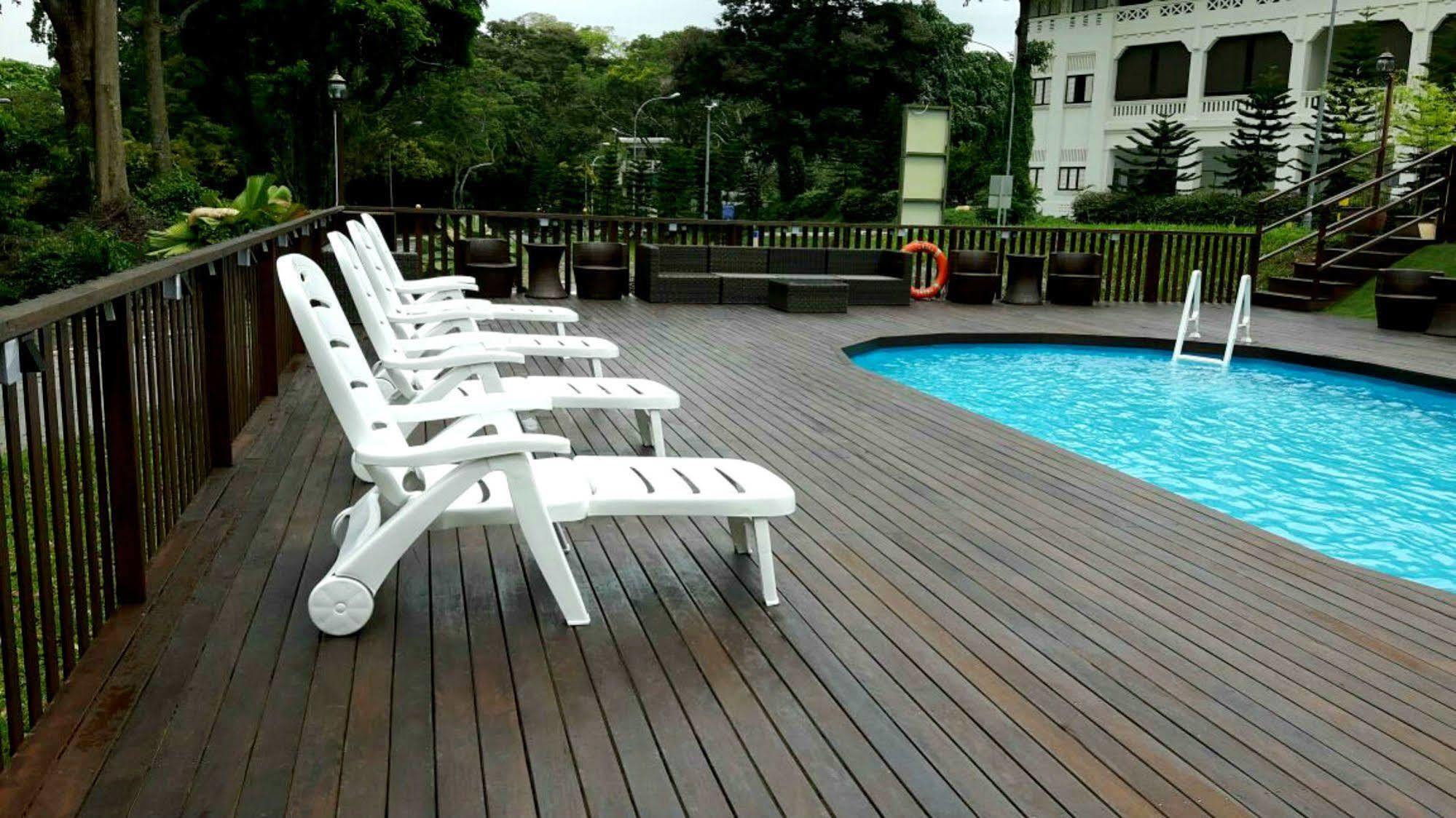 Raintr33 Hotel Singapore Exterior photo